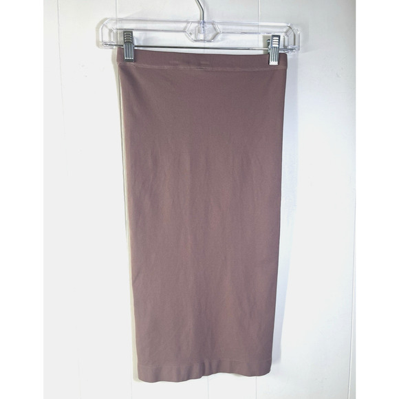 Aritzia Babaton Bodycon Tube Skirt Nylon Stretch Minimalist Pink Size XS/S - Picture 2 of 8